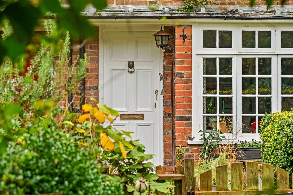 Property photo 3 of 24