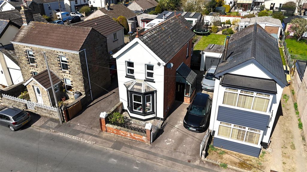 Property photo 1 of 22