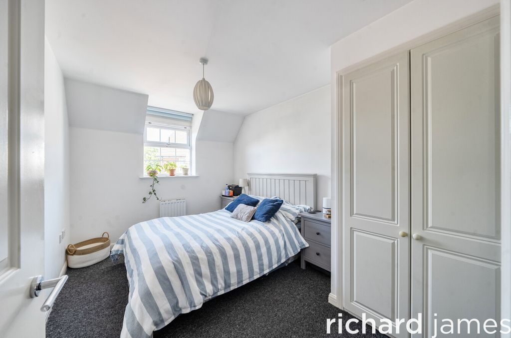 Property photo 3 of 12 73351Ff7271848Eb85Bb578c237417d6