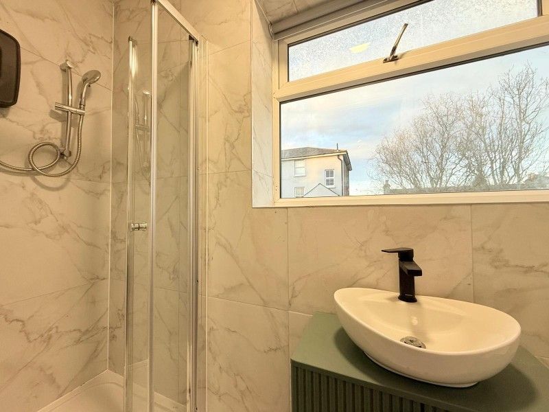 Property photo 2 of 3