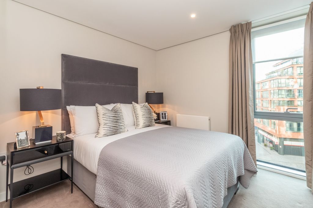 Property photo 2 of 16 Photo 6