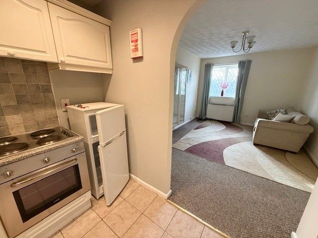 Property photo 2 of 10 Photo