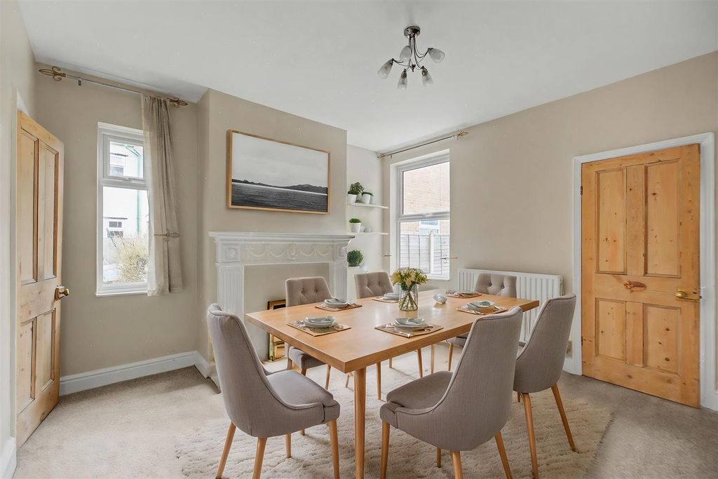 Property photo 3 of 16 Ai Dining Room.Jpeg