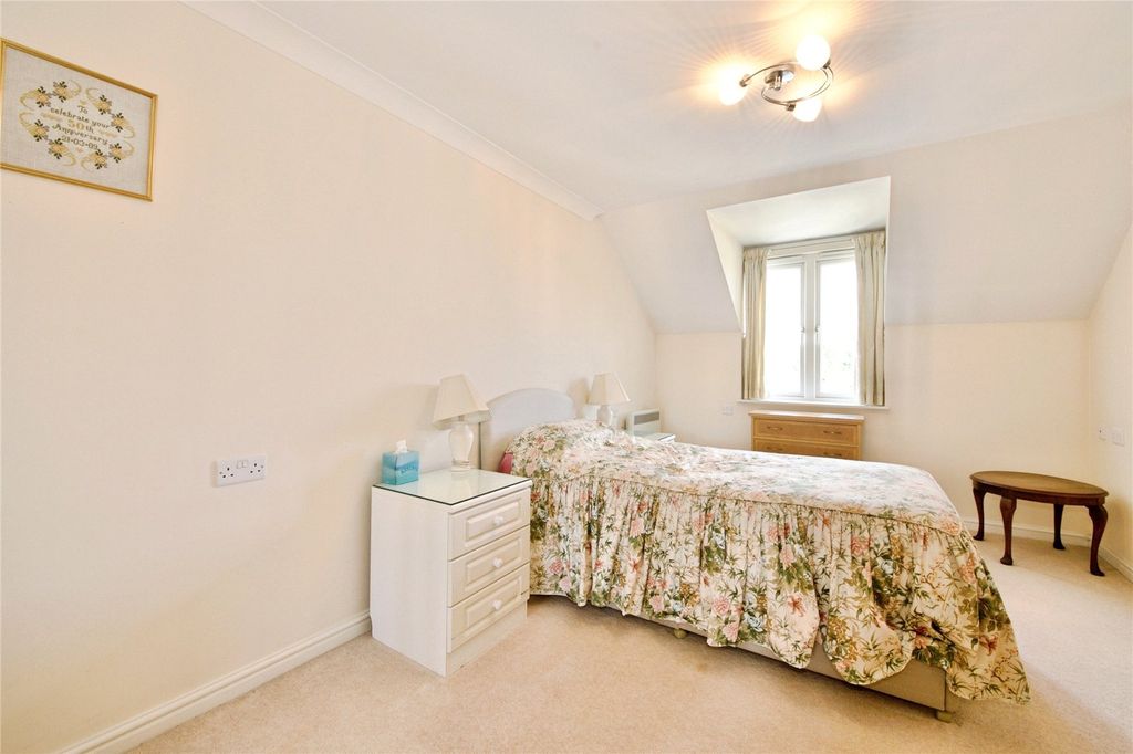 Property photo 3 of 10 Bedroom One