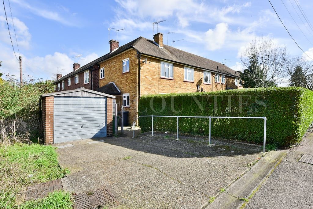 Property photo 3 of 13