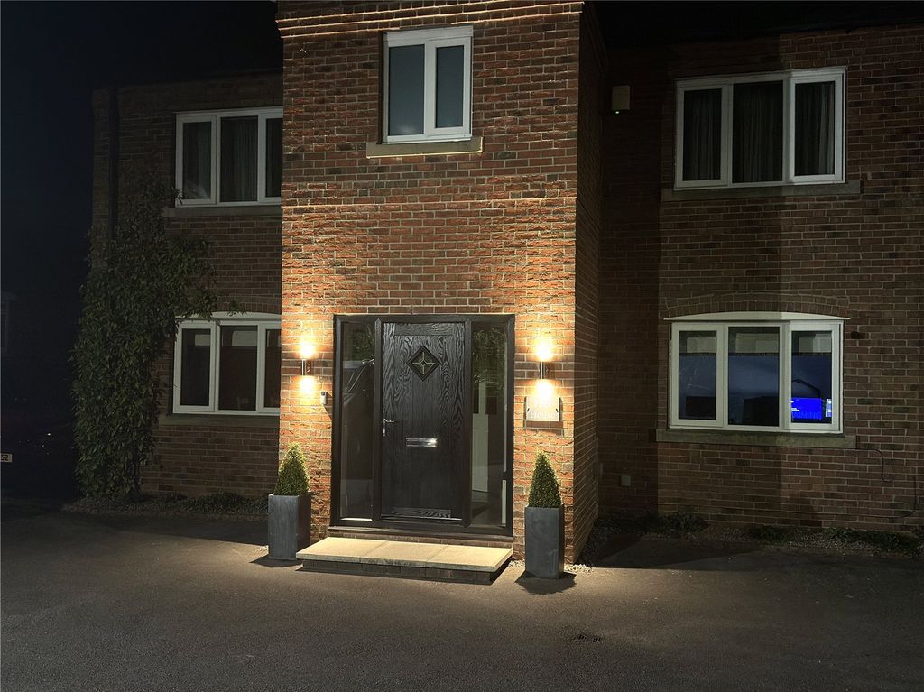 Property photo 2 of 23 Picture No. 29