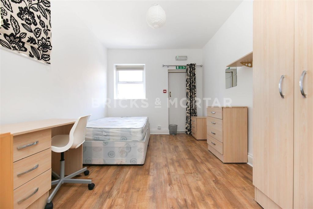 Property photo 3 of 6 Ntq5Kqpg9Rwl8Sd6Pkrlneal73U.Jpg