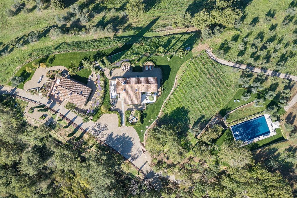 Property photo 1 of 43