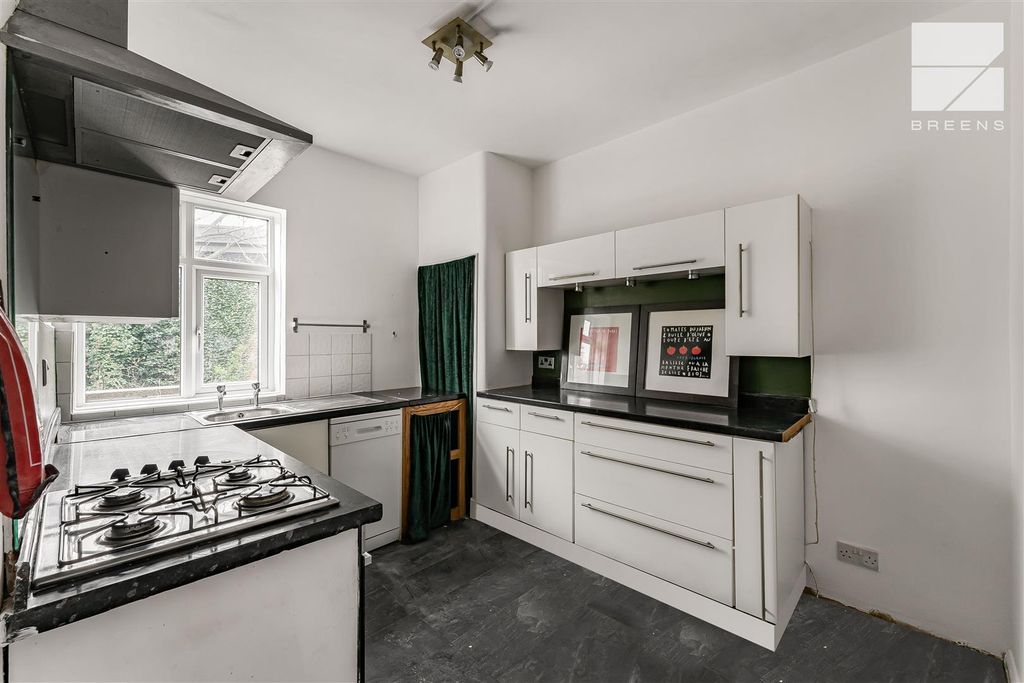 Property photo 3 of 18 20_77329_Watermarked.Jpg