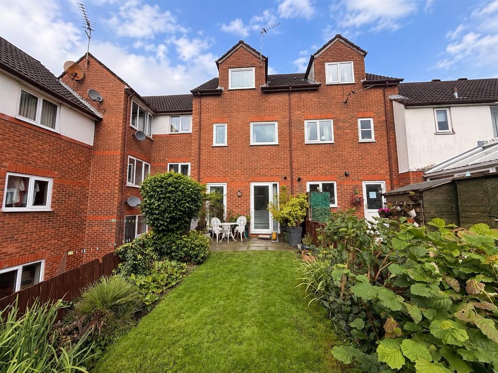 Property photo 3 of 17 4