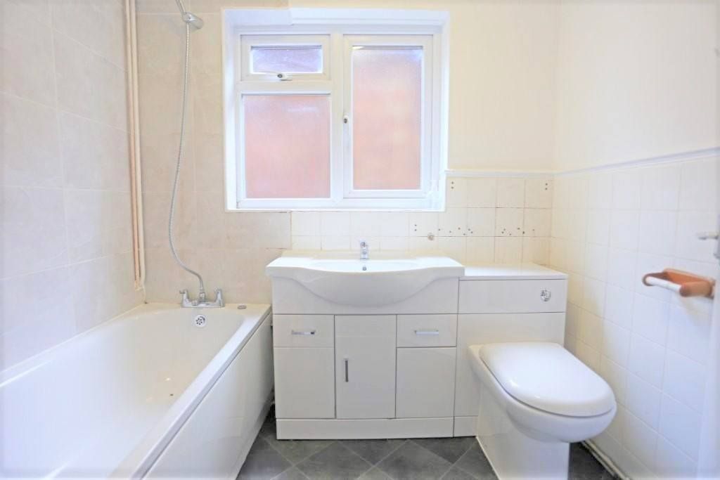 Property photo 2 of 7 Gallery