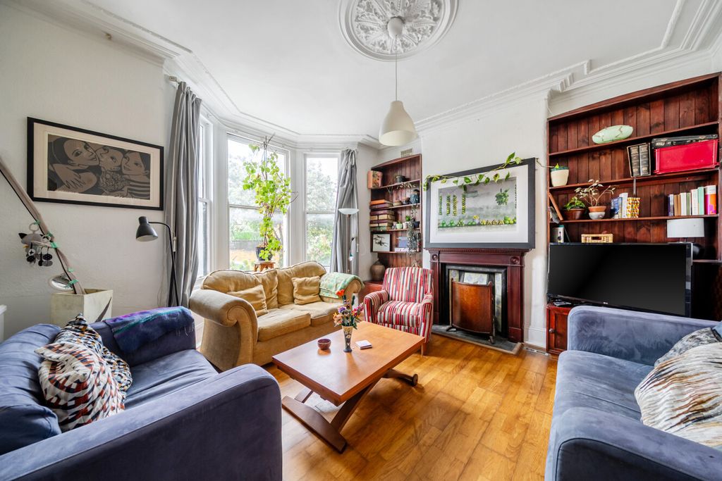 Property photo 2 of 15 1459256-11-6A0Da0...