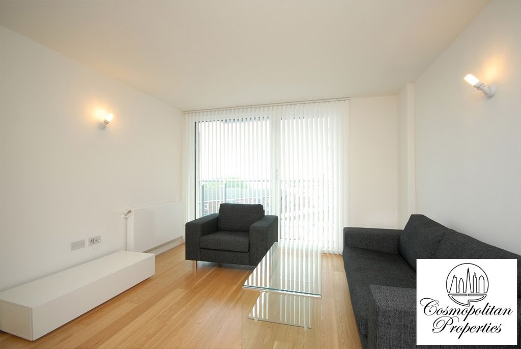 Property photo 1 of 9 1 Bedroom Flat With A Parking In High Point Village, Hayes Ub3