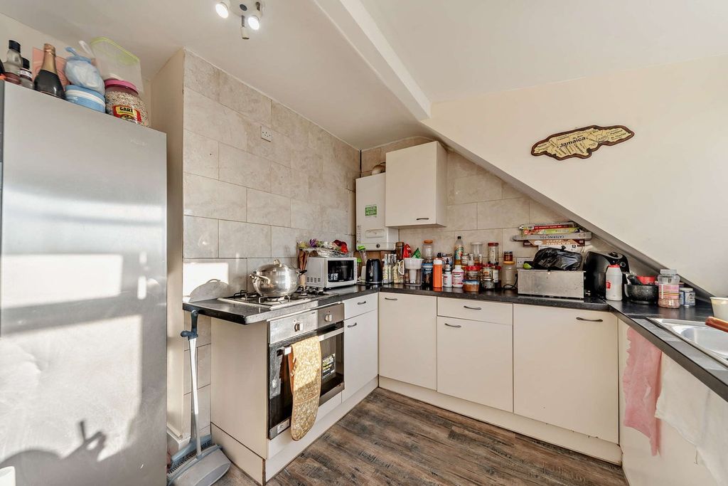 Property photo 3 of 22