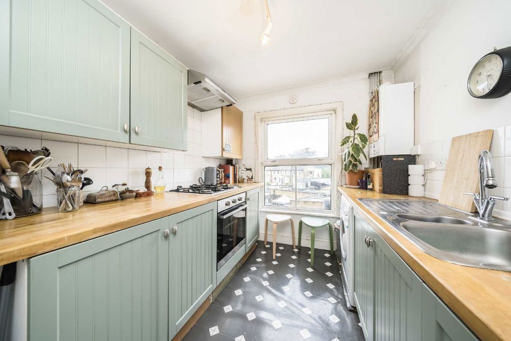 Property photo 2 of 4