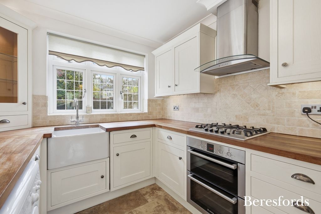 Property photo 3 of 22 Picture No. 10