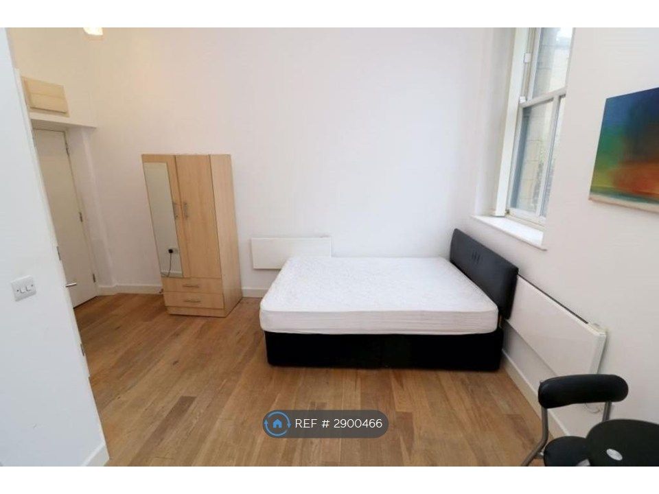 Property photo 3 of 4