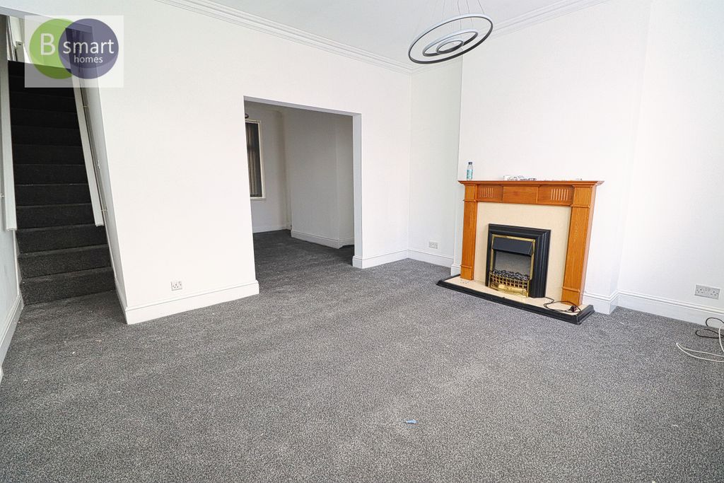 Property photo 2 of 11 Img_3029