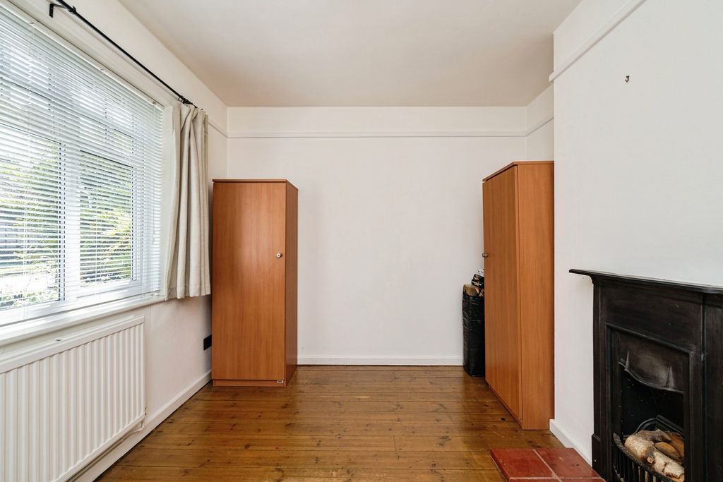 Property photo 2 of 19 Photo