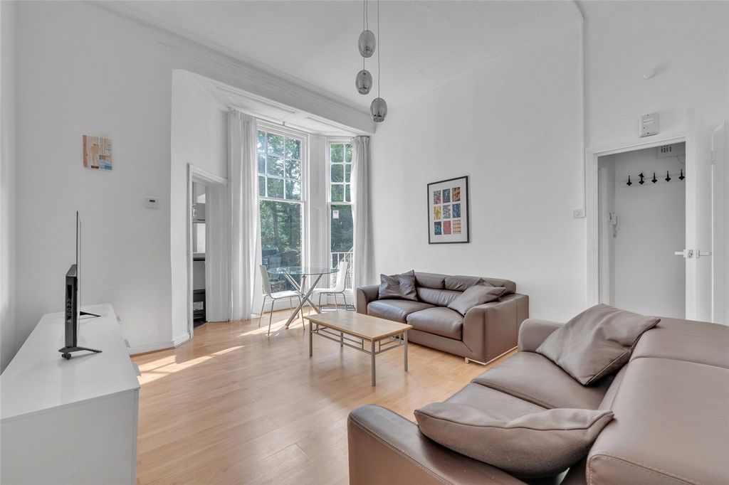 Property photo 2 of 8 Picture No. 04