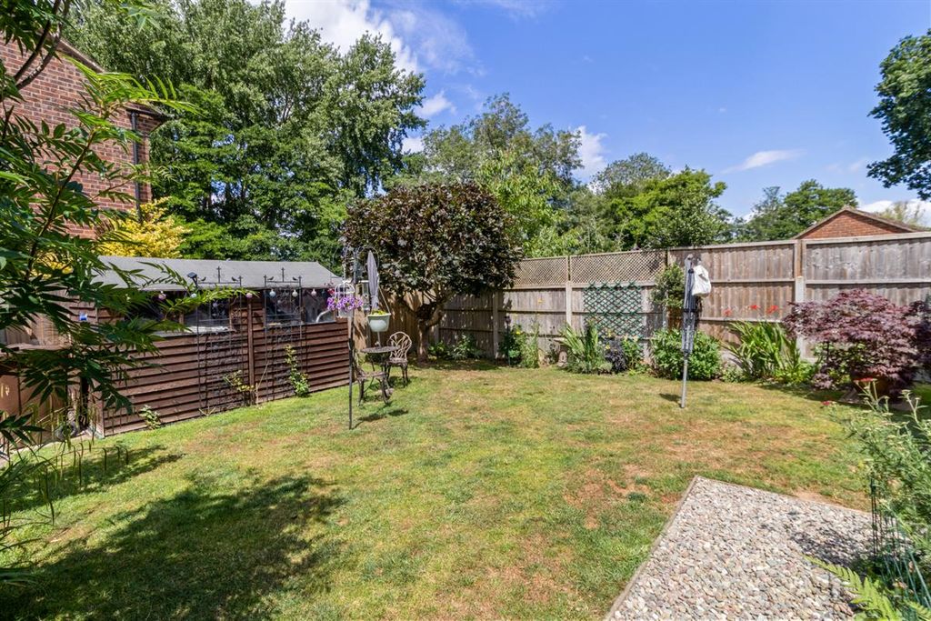 Property photo 2 of 15 Photo 32