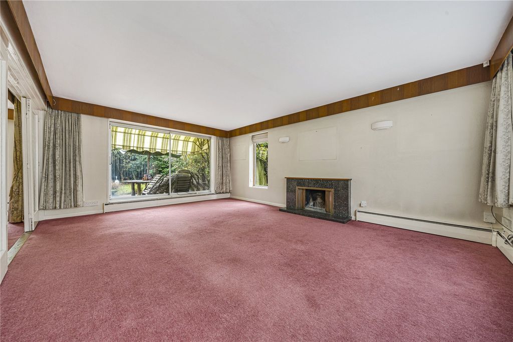Property photo 2 of 17 Picture No. 06