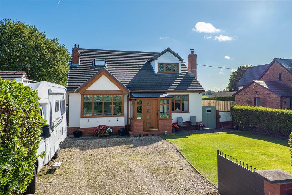 Property photo 1 of 33 Front External