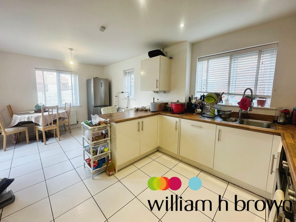 Property photo 2 of 8 View