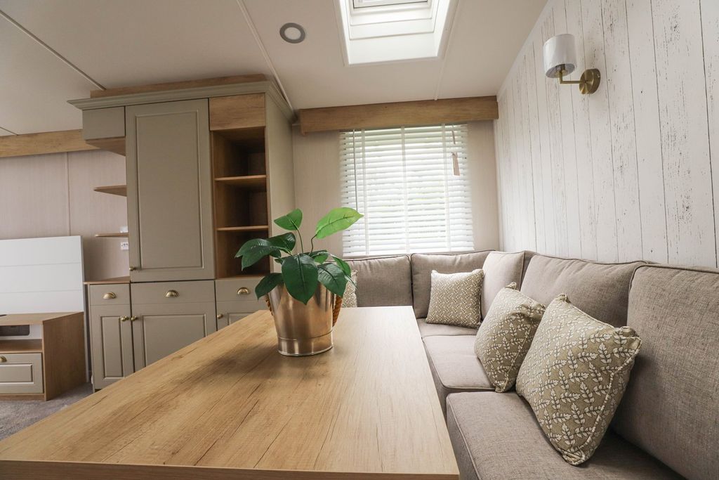 Property photo 3 of 8 Open Plan Living