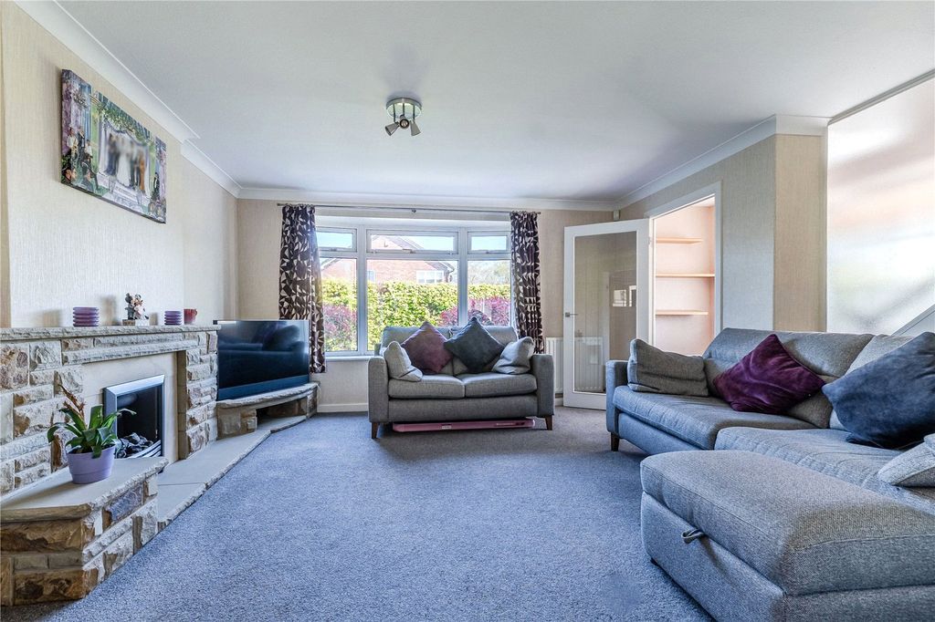 Property photo 2 of 18 Picture No. 71