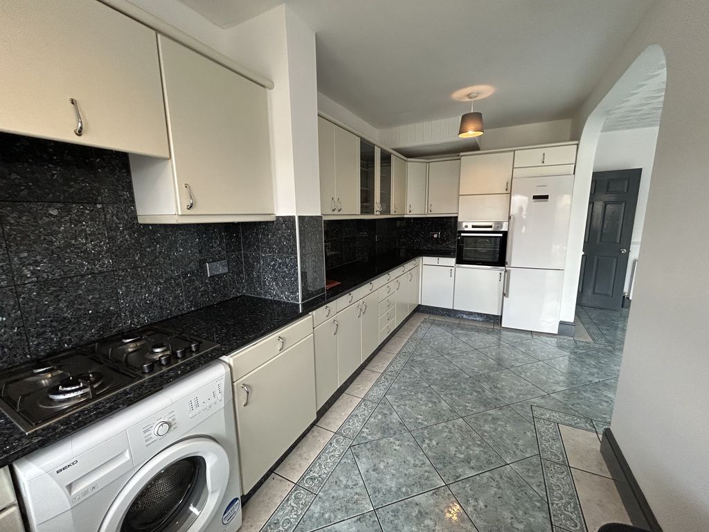 Property photo 2 of 18 Kitchen A