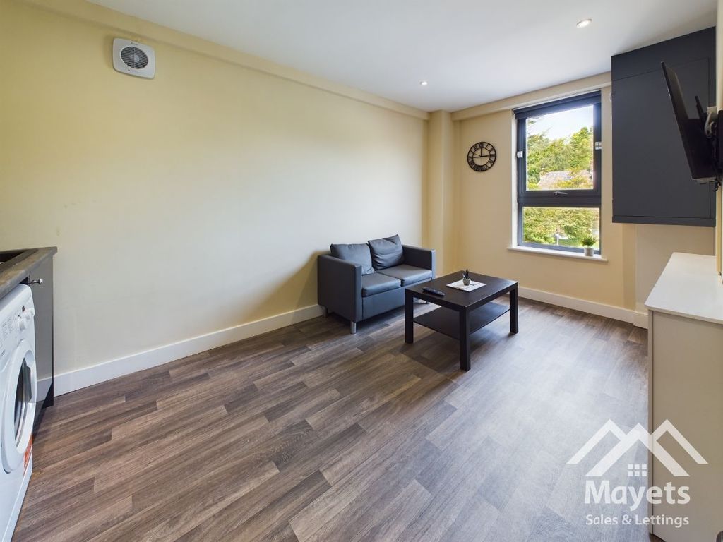 Property photo 1 of 26