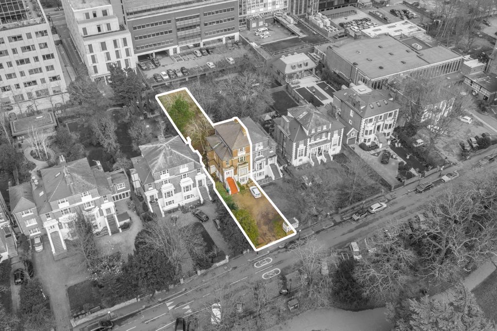 Property photo 3 of 11