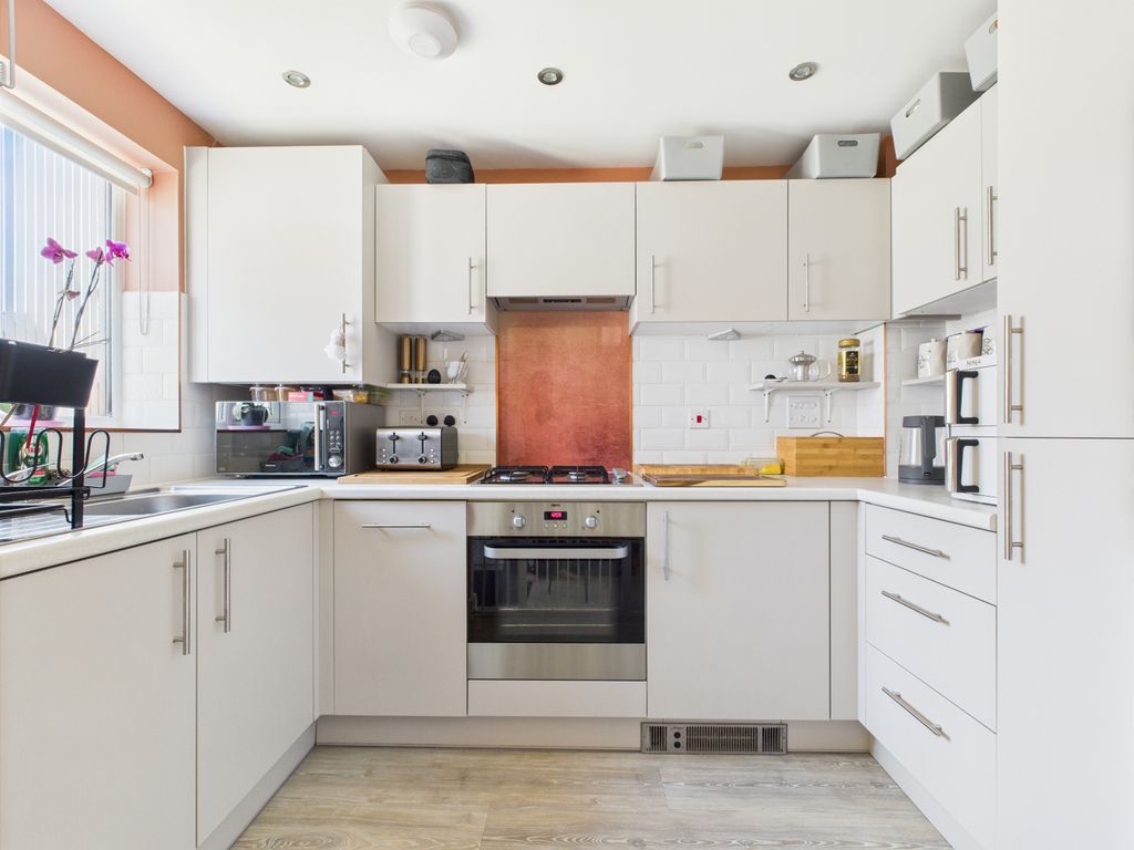 Property photo 3 of 10 Gallery