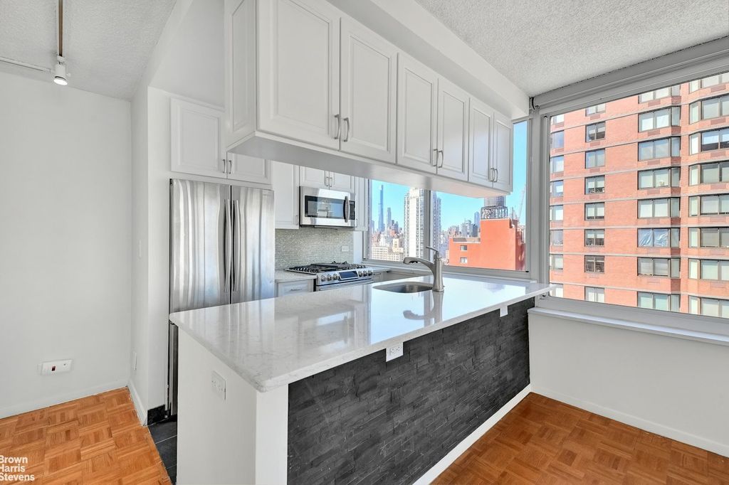 Property photo 3 of 10 <Alttext/>
