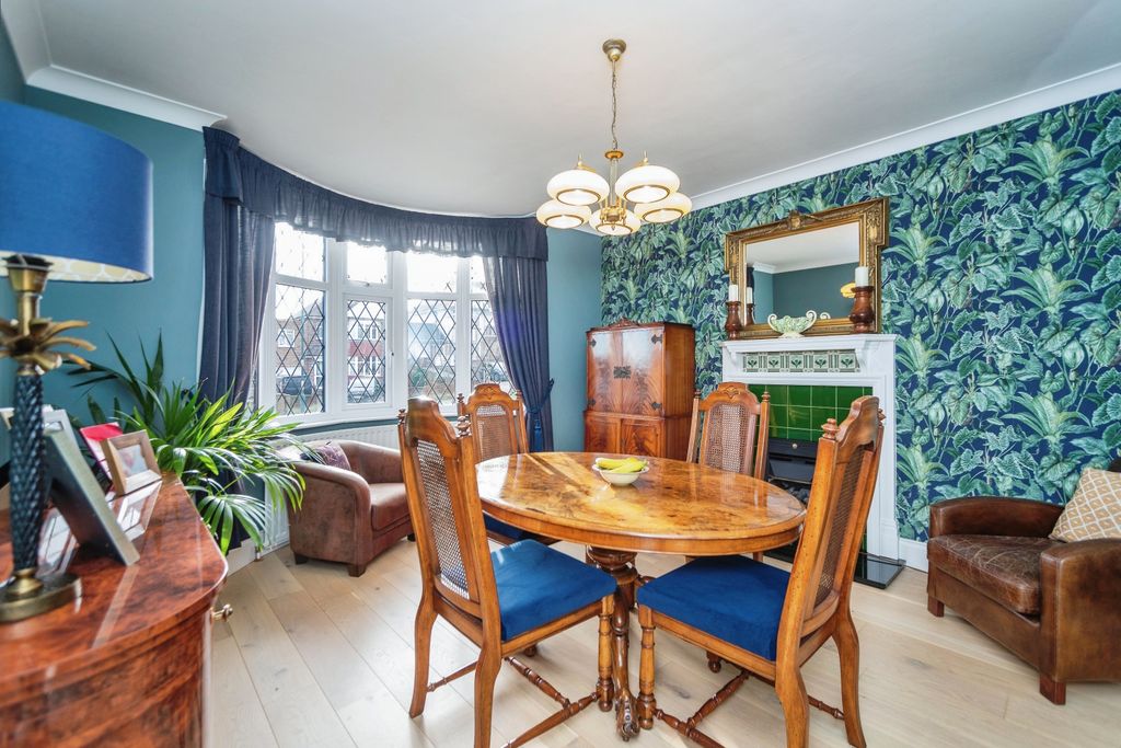 Property photo 2 of 19 Dining Room