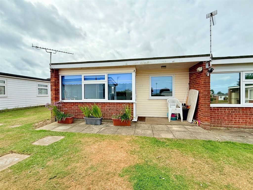 Property photo 1 of 8 Outside