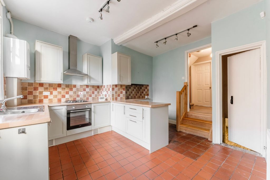 Property photo 3 of 16