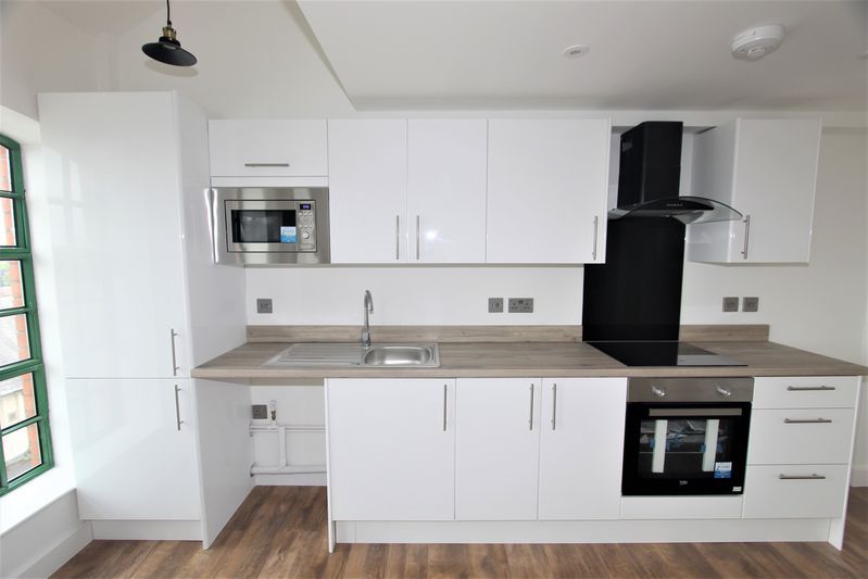 Property photo 3 of 9 Photo 13