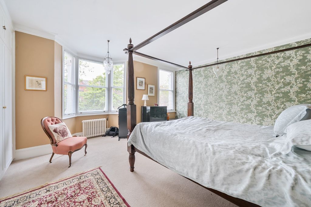 Property photo 1 of 41 Picture No. 18