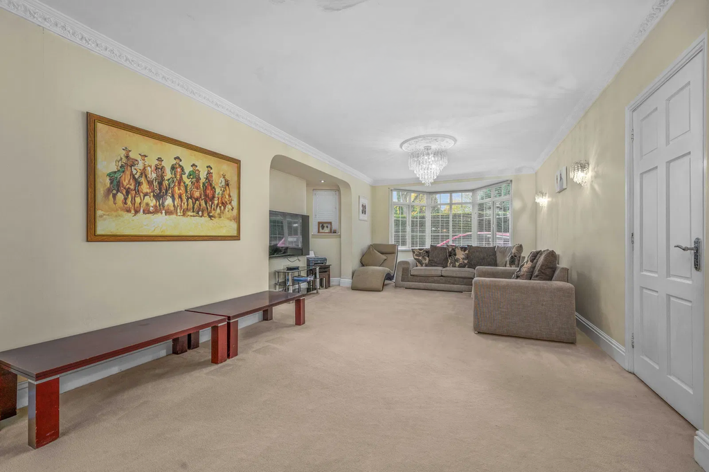 Property photo 3 of 26