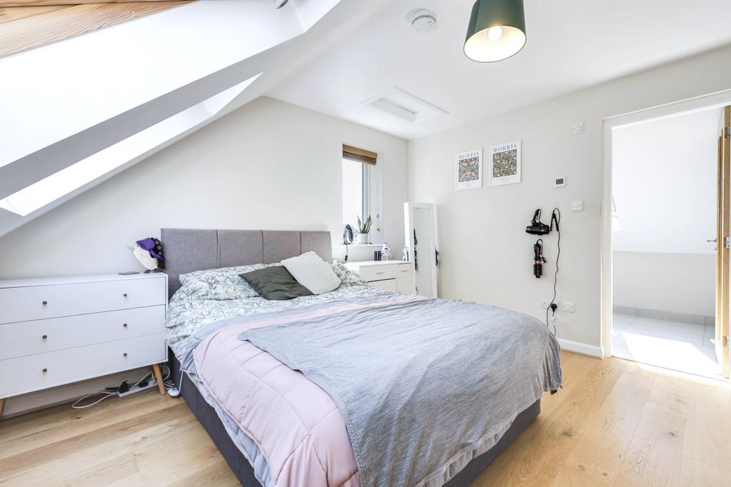 Additional image 32 of 8 bed flat for sale1&1A 3&3A Haigh Wood Road, Leeds, West Yorkshire LS16
