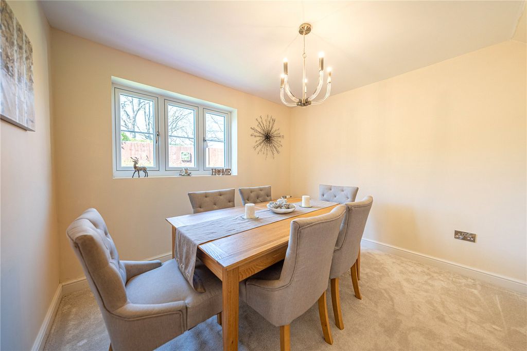 Additional image 20 of 4 bed detached house for saleCarnoustie, Tamworth, Staffordshire B77