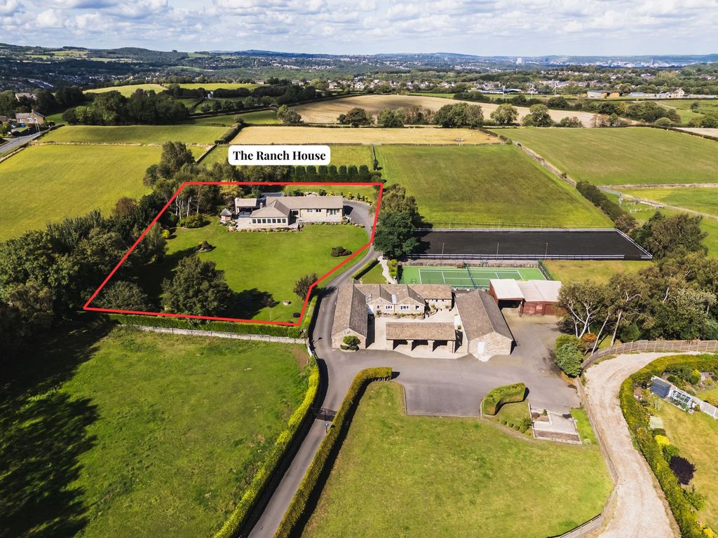 Property photo 1 of 36