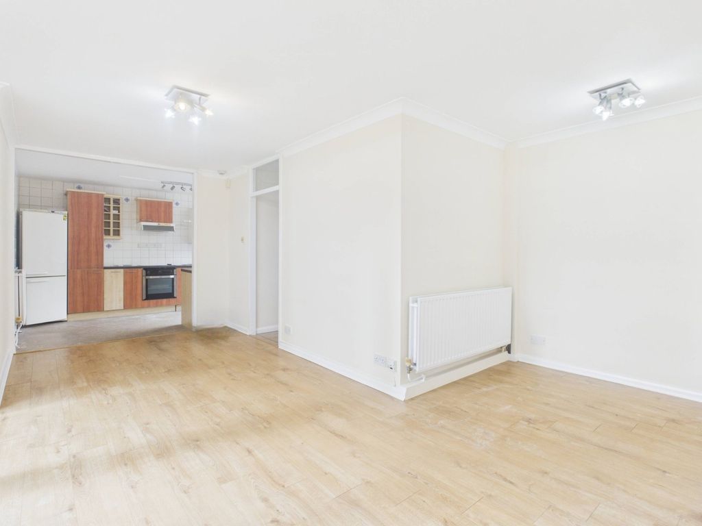 Property photo 1 of 13 Living/Dining Room