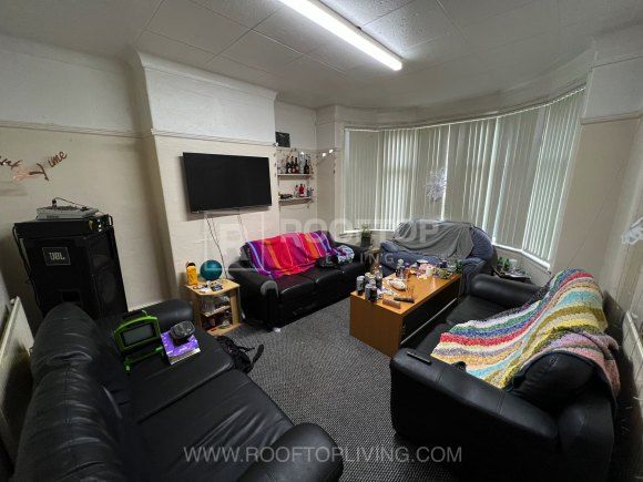 Property photo 1 of 15 7677116.Jpg