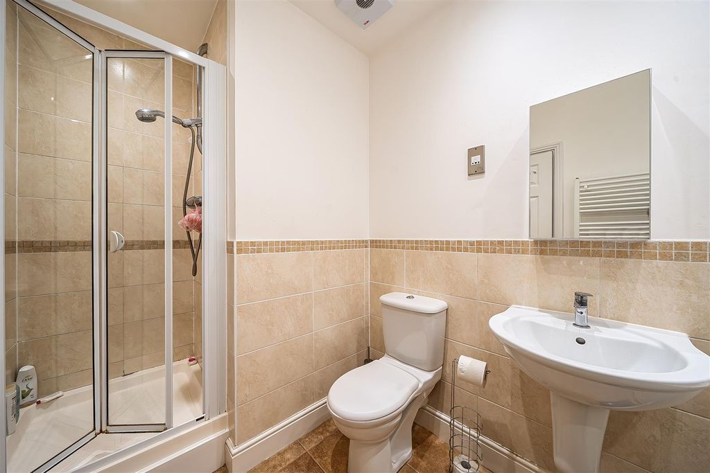 Additional image 17 of 2 bed flat for saleMarsh Road, Pinner HA5