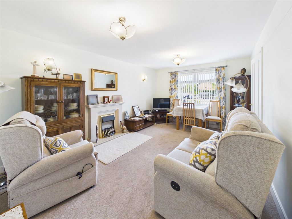 Property photo 3 of 13 Picture No. 18