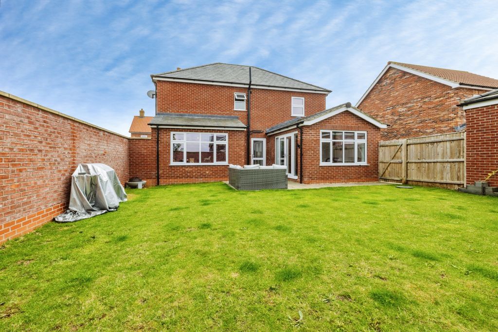 Property photo 2 of 20 2026-06-16-2Chadwickroad040