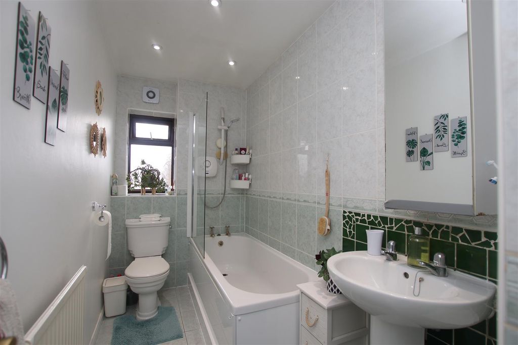 Property photo 3 of 12 Img_0547.Jpg